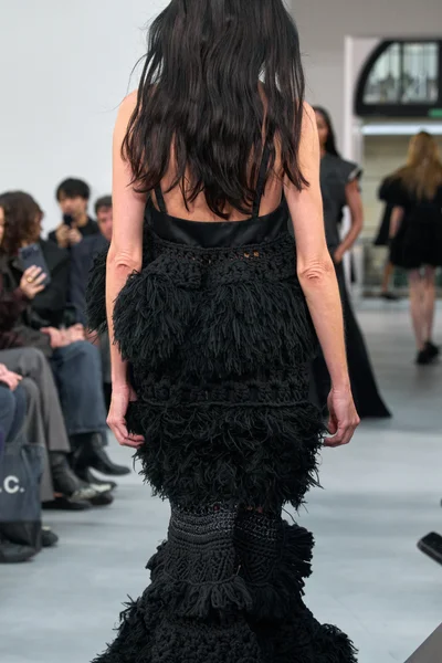 Look 97